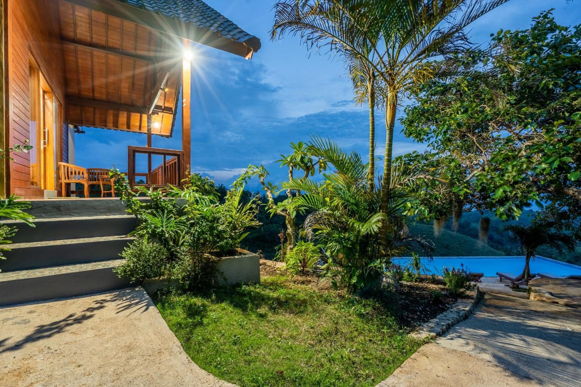 Nusa Penida Pini Sentana Tanglad Room photo